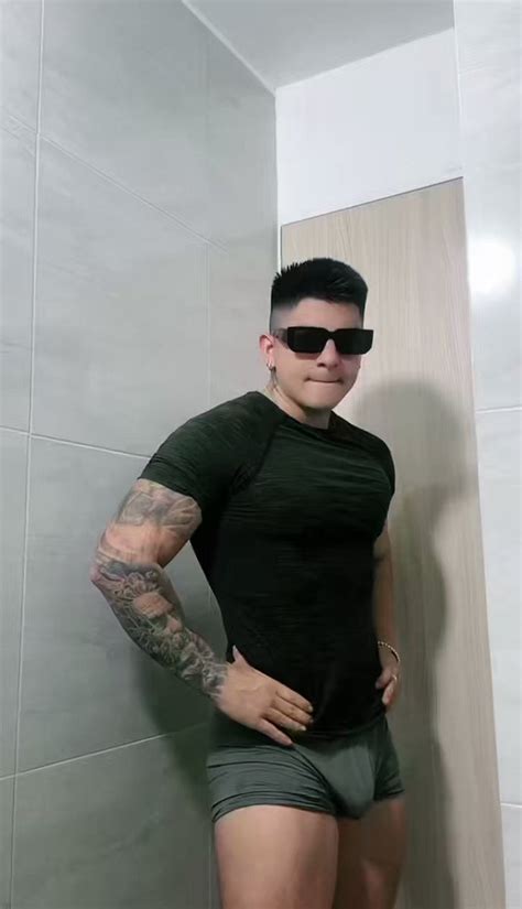 andres mojica desnudo